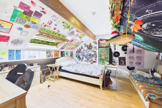 Bedroom Seven