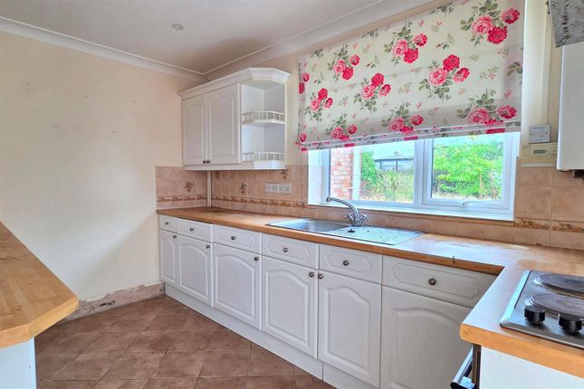 123, Green Lane, Bradwell photo 4
