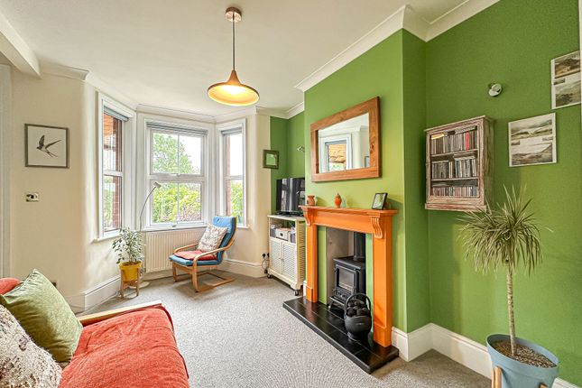 33 Hillside Road, Wirral photo 2