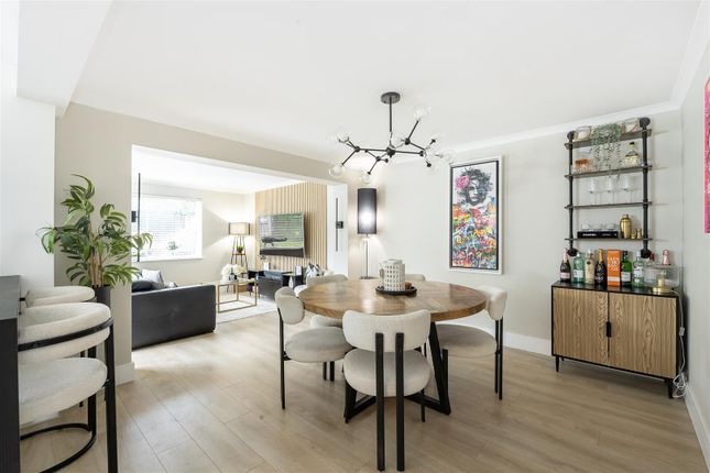 Hill House, 24, Derwent Road, Harpenden photo 3