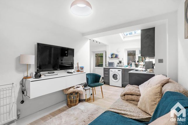 Flat 2, 64, Hales Road, Cheltenham photo 2
