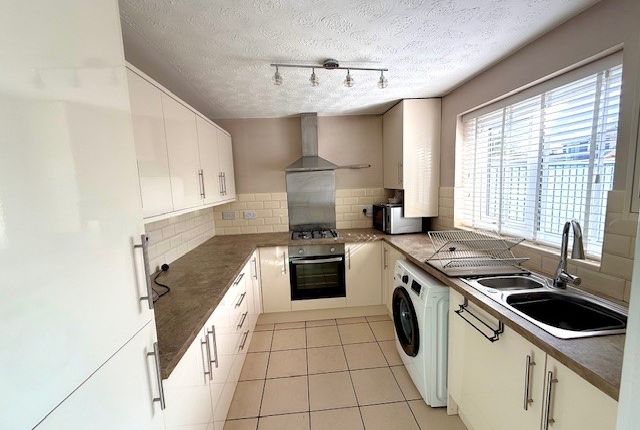 20, Wirral photo 4