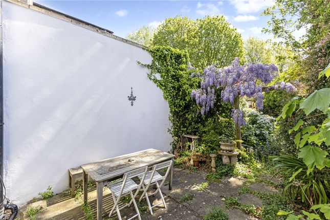 107, Hurlingham Road, London photo 4