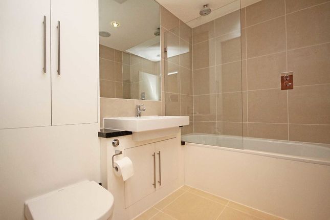 Flat to rent in Nevern Place, London
