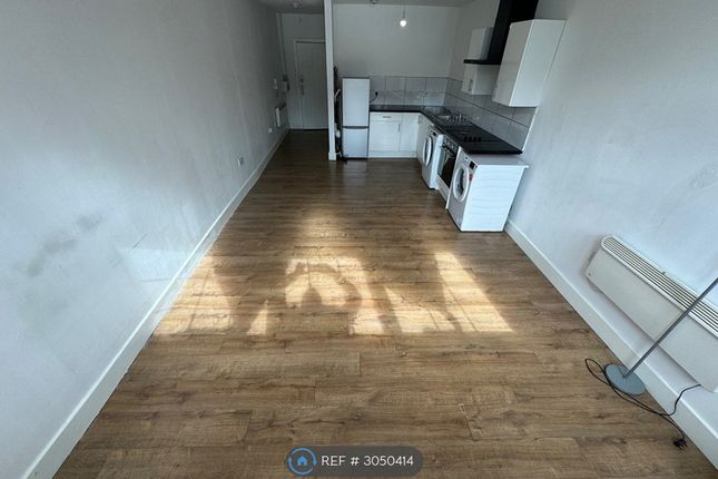 Flat, Central House Great Central Street, Leicester photo 4