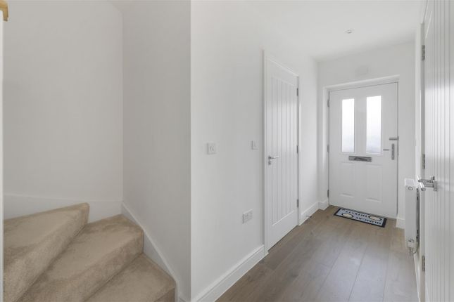 18, Omaha Grove, Paddock Wood photo 2