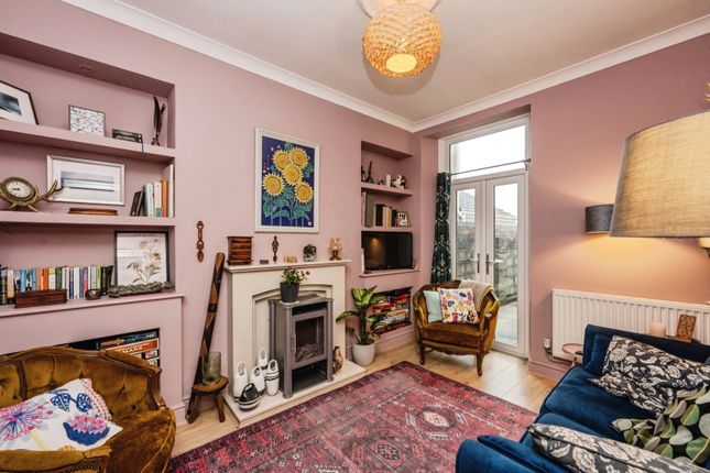 11, Glevering Street, Carmarthenshire photo 4