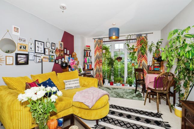 7, Elliot Way, Deal photo 4