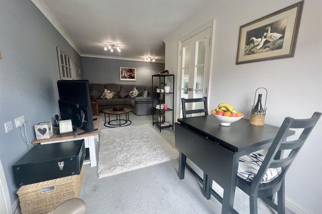 Flat for sale in Pantygwydr Court, Uplands, Swansea