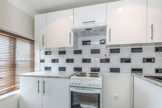Flat for sale in The Maltings, Clifton Road, Gravesend, Kent