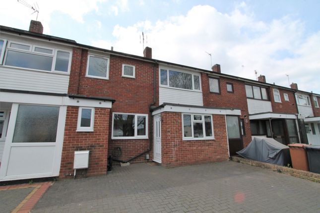 Thumbnail Terraced house to rent in Travellers Lane, Hatfield