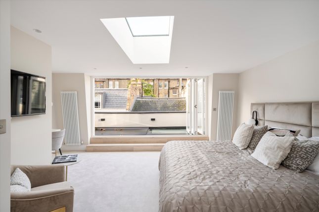 Terraced house for sale in Drayson Mews, London