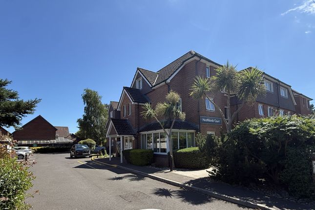 1-bed flat on Flat 18, Heathlands Court Beaulieu Road, Southampton, £60,000