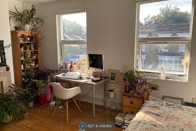 Extra Large Double Bedroom 1st Floor