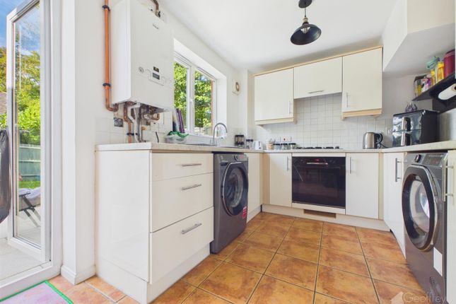 19, Grasmere, Great Ashby, Stevenage photo 2