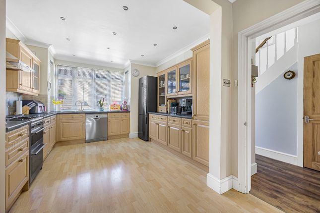 18, Cheltenham Road, Gloucestershire photo 3