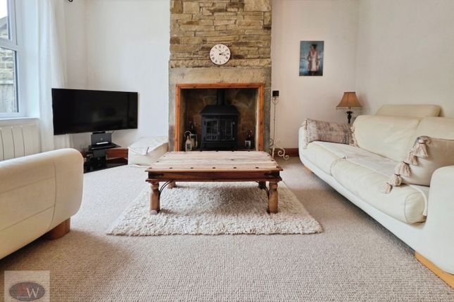 23 Wharton Square, East Parade, Baildon photo 4