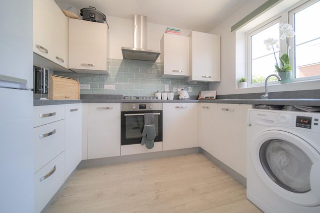 19, Linnet Lane, Melksham photo 2