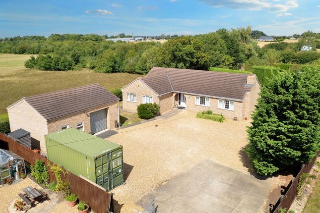 Thumbnail Bungalow for sale in Turnpike Close, Doddington