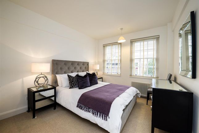 27, PELHAM COURT, FULHAM ROAD, London photo 4