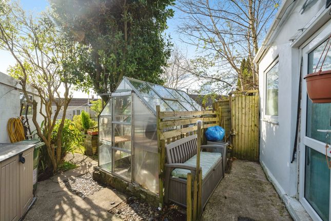 71, Panteg, LLANELLI photo 4