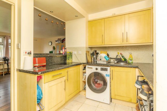 607B, Silbury Boulevard, Buckinghamshire photo 3