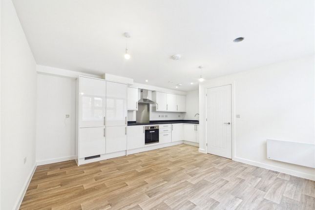 Flat 1, 9, St. Helens Lane, Essex photo 2
