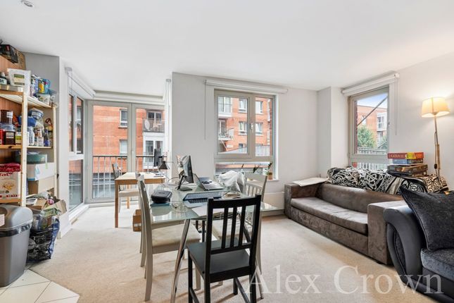 151, Carronade Court, Eden Grove, London photo 3