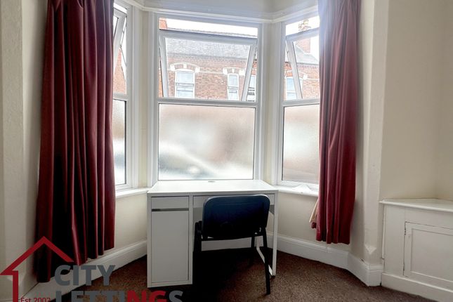 Park Avenue, West Bridgford photo 3