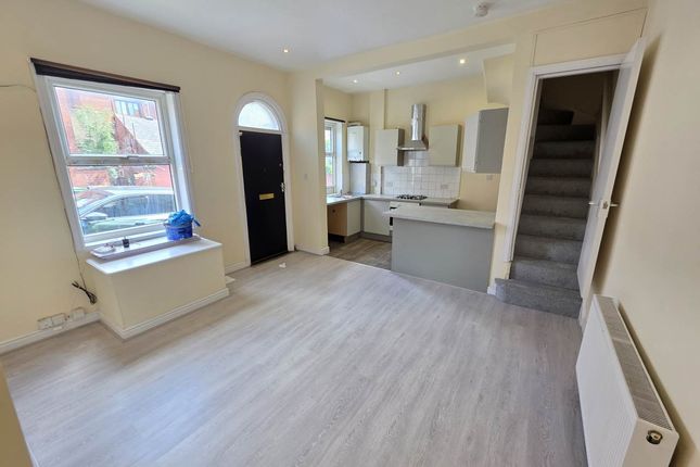 11, Christopher Road, Leeds photo 5