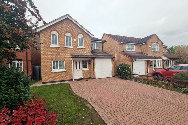 4 bed detached house to rent in Battalion Drive, Wootton, Northampton, Northamptonshire. NN4