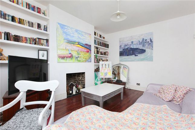 Flat to rent in Ryde Vale Road, Balham, London