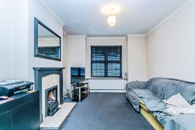 21, Cromwell Road, Surrey photo 2