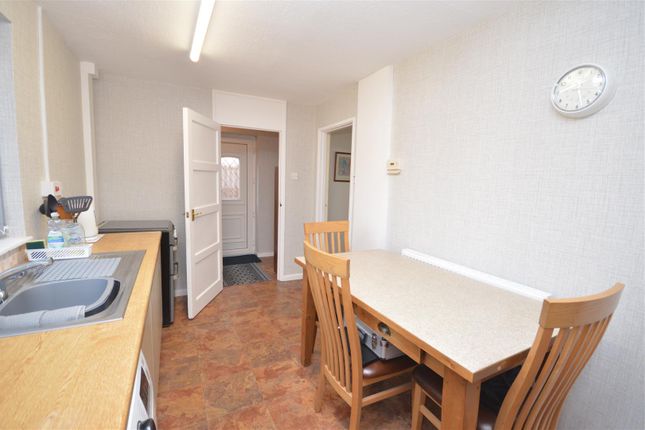 20, Camden Road, Castleford photo 4
