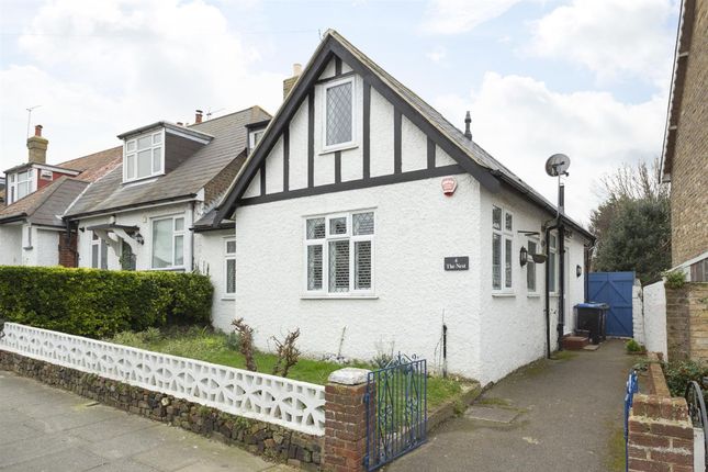 Terraced house to rent in Linden Avenue, Broadstairs