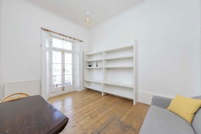 Flat 14, 62, Belgrave Road, London photo 3