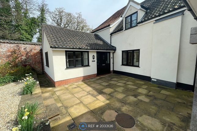 Thumbnail Semi-detached house to rent in Broad View, Norwich