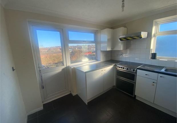 Flat for sale in Hythe Hill, Colchester