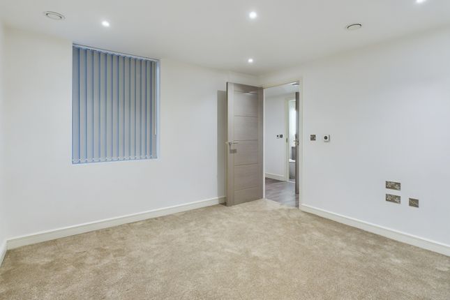 Flat to rent in Tayfen Road, Bury St. Edmunds, Suffolk