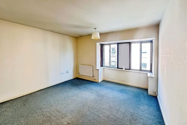 Flat 49, Royal Victoria Court, Gamble Street, Nottingham photo 5