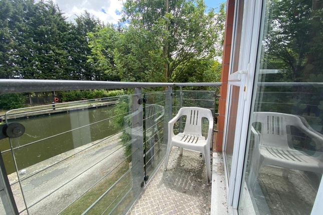 Flat for sale in The Waterfront, Selby