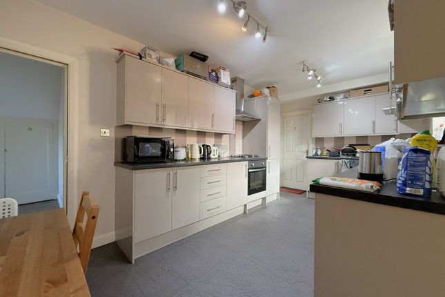 133 Room 7, Wembley Hill Road, Greater London photo 5