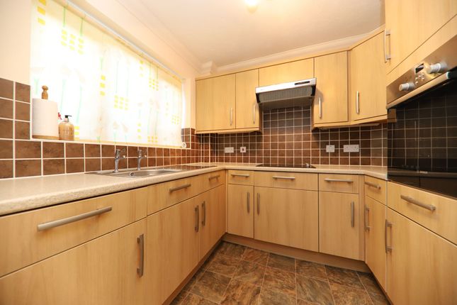 2-bed house on Flat 4, Middlemarch Lodge, Rickmansworth, £325,000
