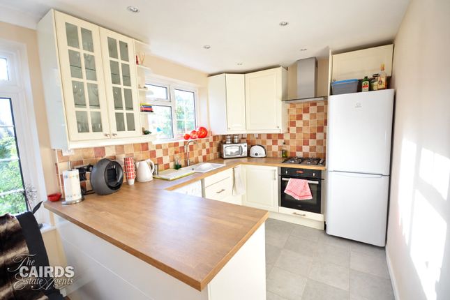 30,, Manor House Court, Epsom photo 4