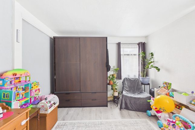 24 Kildare Road, London, Greater London photo 3