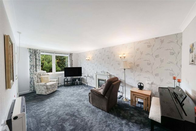 24, Eccles Court, Stirlingshire photo 2