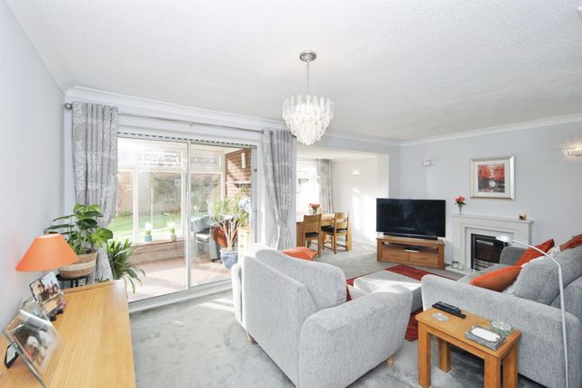 24, Kemps Green Road, Balsall Common photo 2