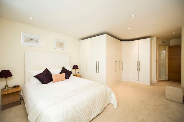 Apartment 211, Romney House, 47, Marsham Street, London photo 4