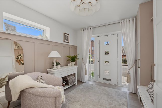 6, Iona Drive, Nottingham photo 3