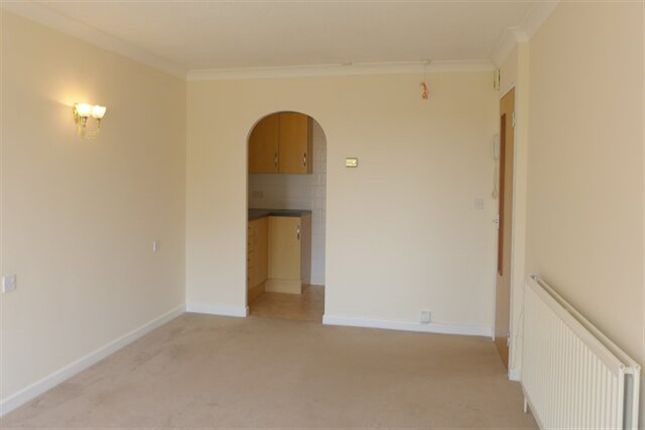 39, Homewood House, Milford Road, Pennington, Lymington photo 4